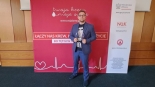 W Białymstoku najbardziej zasłużeni krwiodawcy otrzymali specjalne odznaki ministra zdrowia i wyróżnienia, fot. PRB