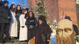 Co najmniej kilkaset osób wzięło udział w Orszaku Trzech Króli w Łomży, fot. Adam Dąbrowski