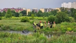 Samochód w rzece Białej, 11.07.2024, fot. Sylwia Krassowska
