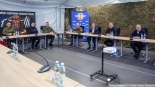 Donald Tusk w Wojskowym Zgrupowaniu Zadaniowym Podlasie w Karakulach, 11.05.2024, fot. Joanna Szubzda