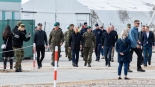 Donald Tusk w Wojskowym Zgrupowaniu Zadaniowym Podlasie w Karakulach, 11.05.2024, fot. Joanna Szubzda