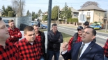 Konferencja prasowa podlaskich rolników przed biurem poselskim Stefana Krajewskiego w Zambrowie, 21.03.2025, fot. Adam Dąbrowski