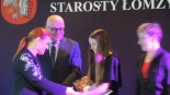 Gala stypendiów i nagród starosty łomżyńskiego, 13.11.2024, fot. Adam Dąbrowski