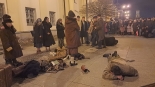 Rekonstrukcja sowieckich wywózek na białostockim Rynku Kościuszki, 9.02.2025, fot. Grzegorz Pilat