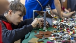 Zbudujmy z Lego zamek Chrobrego - nietypowa lekcja historii w szkole w Puchałach, 25.06.2025, fot. Paweł Wądołowski