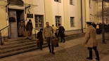 Rekonstrukcja sowieckich wywózek na białostockim Rynku Kościuszki, 9.02.2025, fot. Grzegorz Pilat