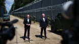 Alexander Dobrindt i Tomasz Siemoniak na polsko-białoruskiej granicy w Połowcach, 21.07.2025, źródło: MSWiA