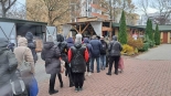 Paczki dla potrzebujących rozdaje Stowarzyszenie Pomocy Rodzinie "Droga", fot. Marta Nazarko