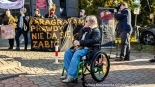 Janina Ochojska na pikiecie przed sądem w Hajnówce, 28.01.2025, fot. Sylwia Krassowska